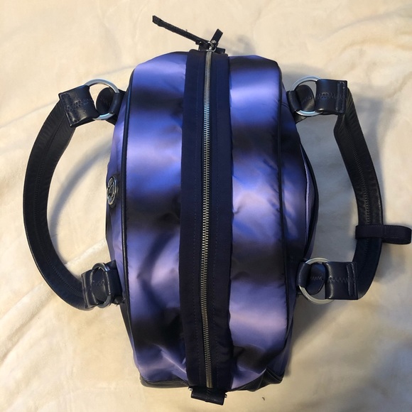 Lululemon Ombre Still Groovy Bag in Persian Purple - Picture 5 of 9
